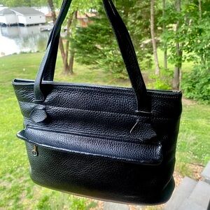 Justin ( by Justin Boots ) Black Full Grain Leather Shoulder Bag.